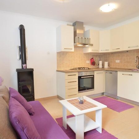 Apartment Hrasta Vrana  Екстер'єр фото