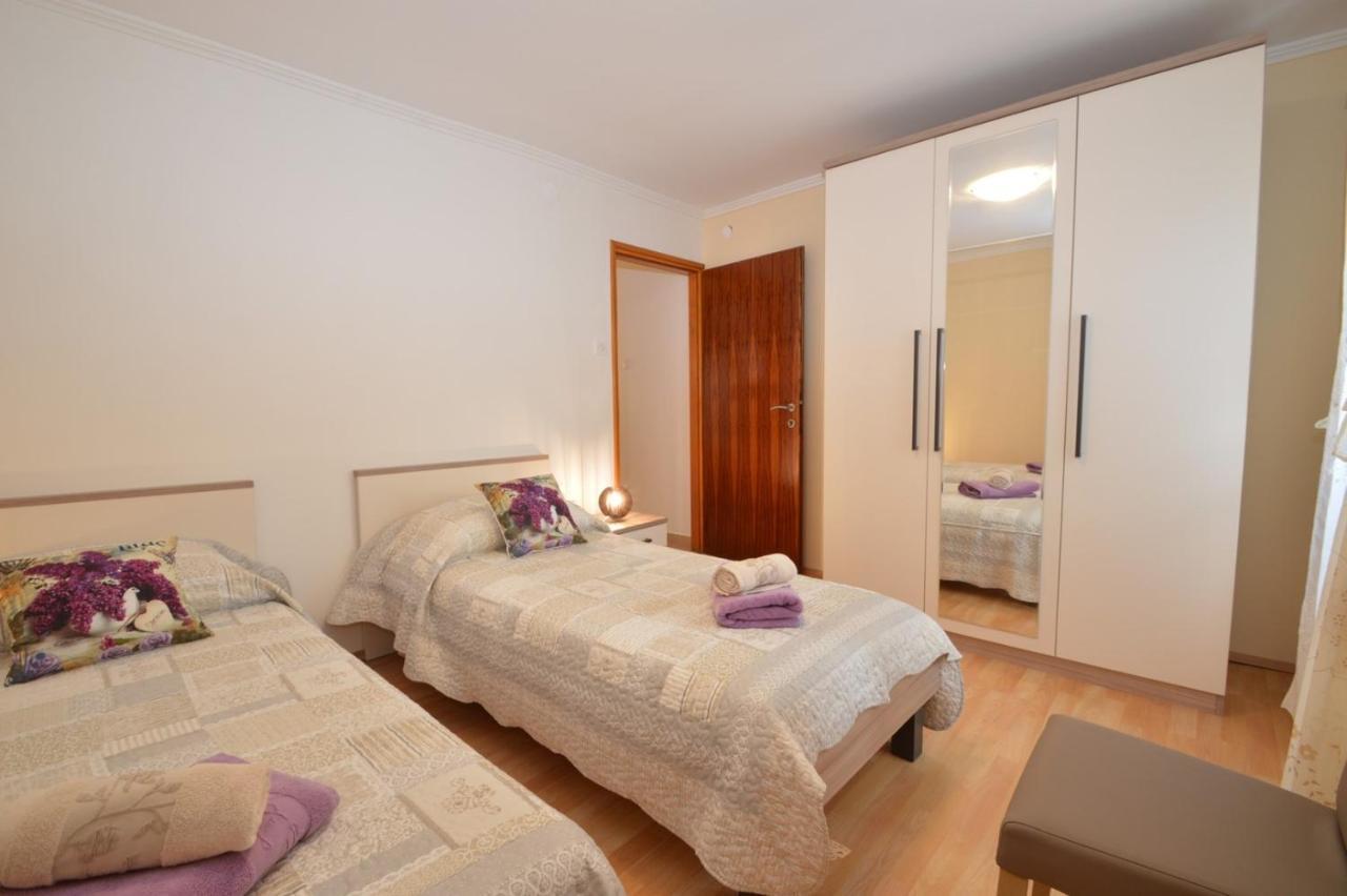 Apartment Hrasta Vrana  Екстер'єр фото
