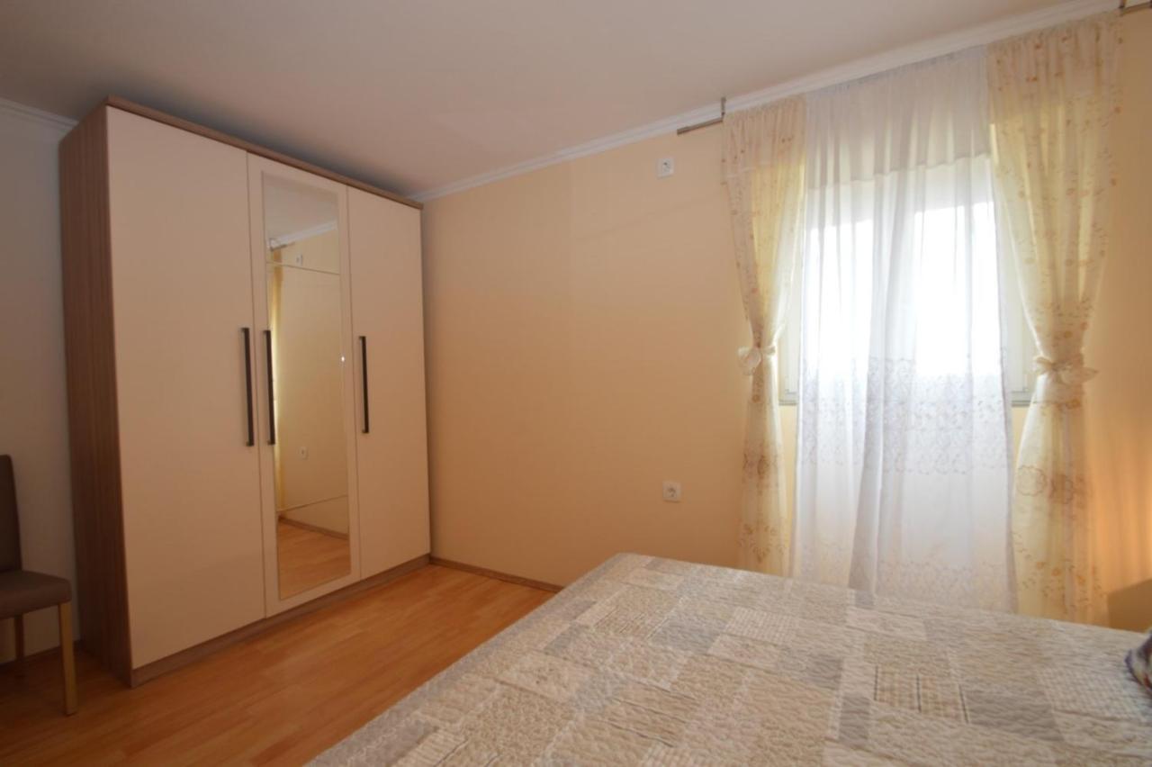 Apartment Hrasta Vrana  Екстер'єр фото